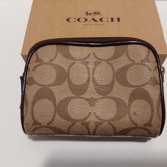 Coach Make up Case - Small - Picture 3 of 3